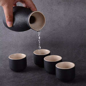 Minimalist Japanese Sake Set Made In Ceramic | Black or White